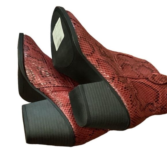 NWT SUGAR Crimson Red Snake Print Western Cowboy Bootie Zip Tula Sz 6 - Picture 11 of 12